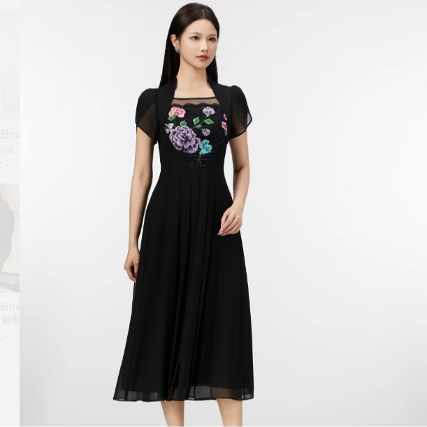 SUSSI/古色高腰短袖夏季花朵方领连衣裙绣花礼服显瘦女装黑色复古