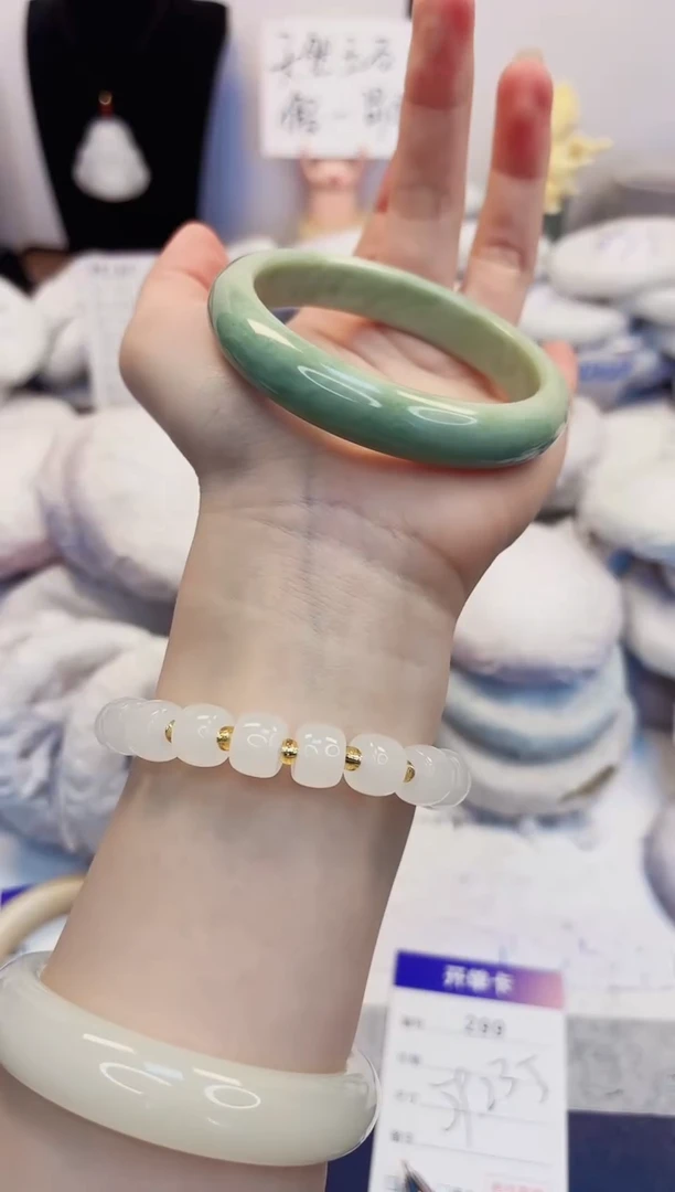 【闪购商品】石英质玉手镯未镶嵌299-贵州翠-圈口59