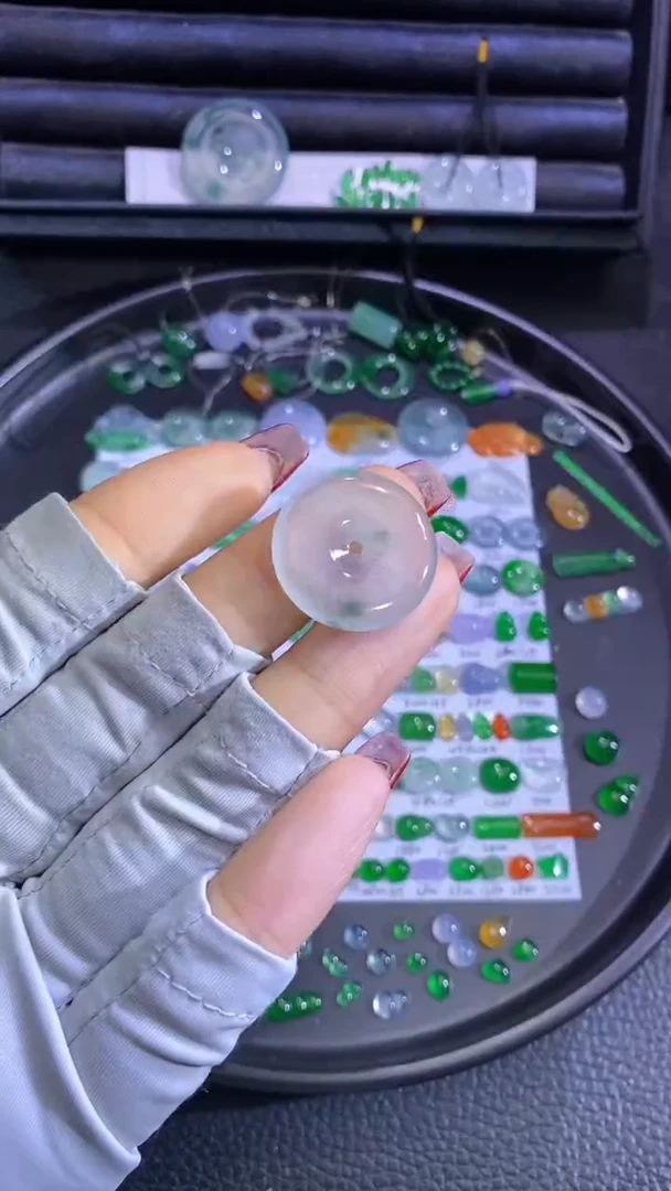 未镶嵌挂件翡翠扣子