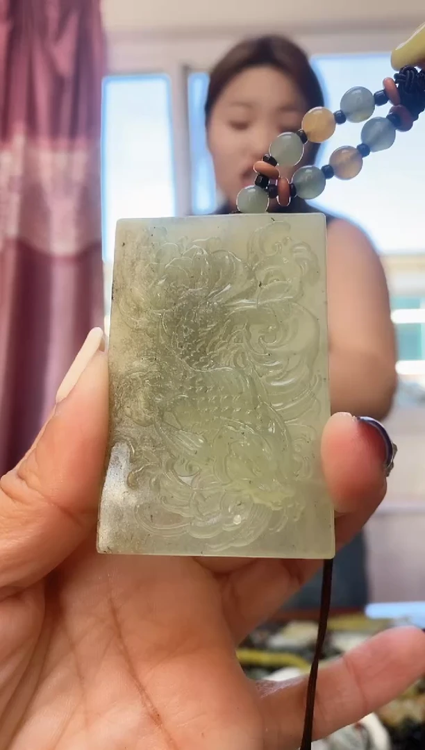 未镶嵌岫玉吊坠