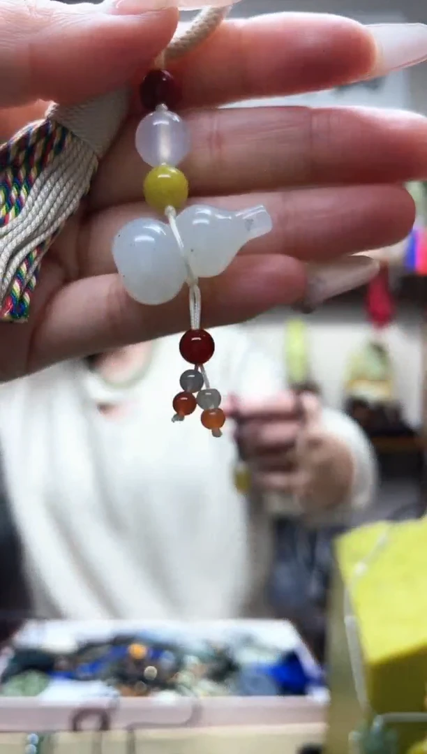 未镶嵌岫玉吊坠·