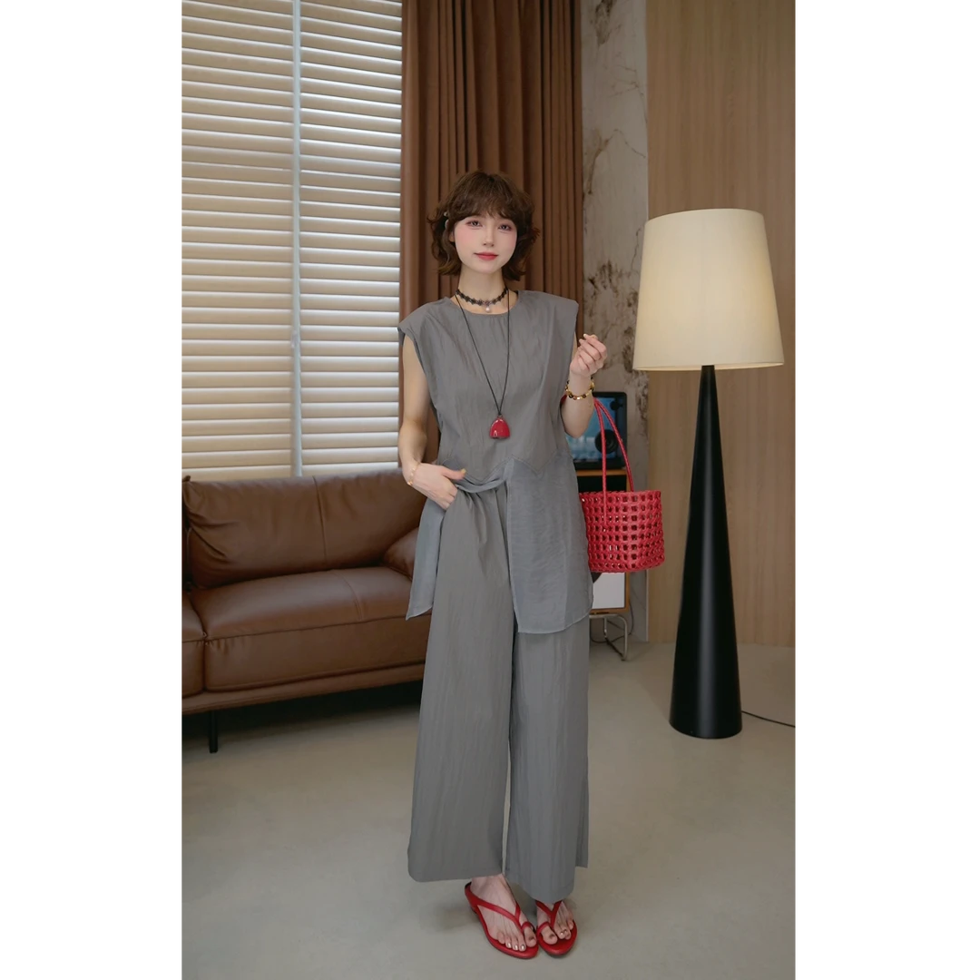 少量现【薇薇绮】气质领无袖拼纱上衣搭抽绳直筒裤显瘦两件套装D781