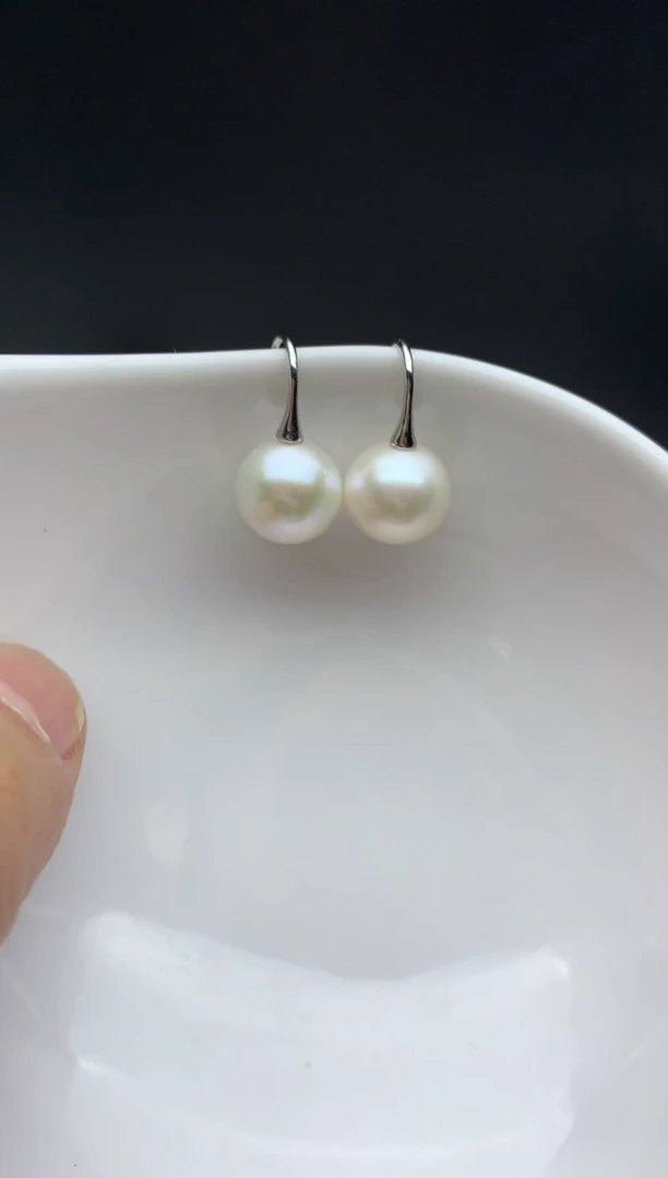 银S925镶嵌ff淡水珍珠白珠耳饰10~11mm
