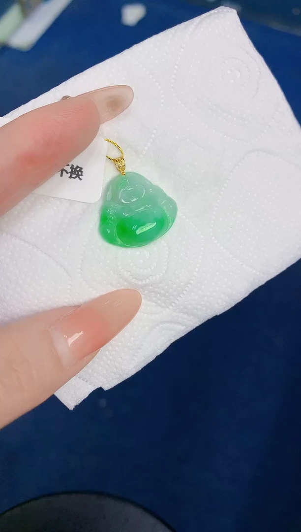 颈饰18K金镶嵌翡翠缅甸天然翡翠A货