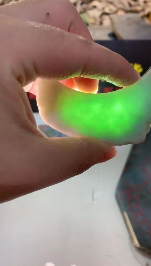 翡翠裸石0东0翡翠珠宝970