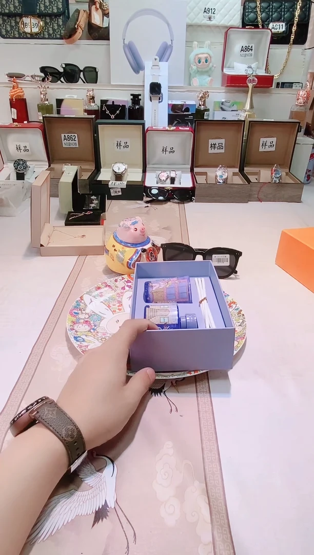 瓷片瓷器 库房到期 全部地板价@@1