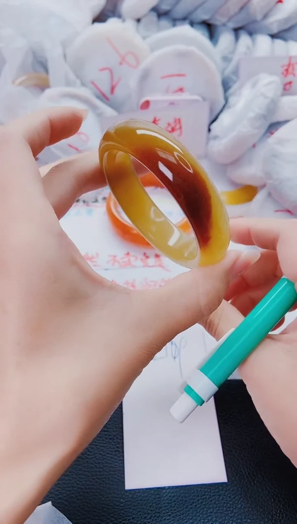 石英质玉手镯未镶嵌L169-55-56