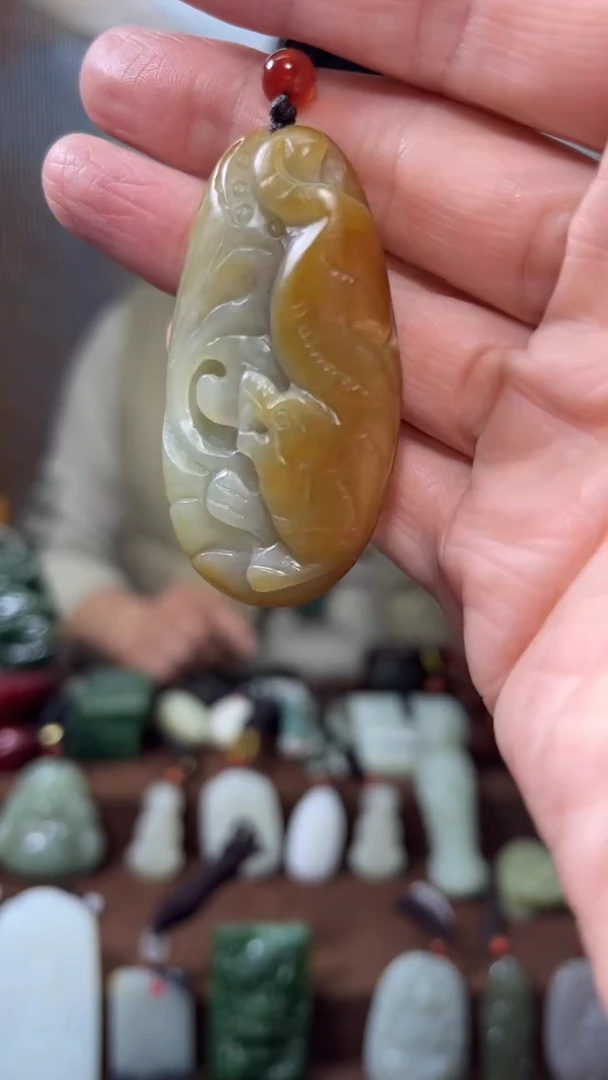 颈饰未镶嵌和田玉·
