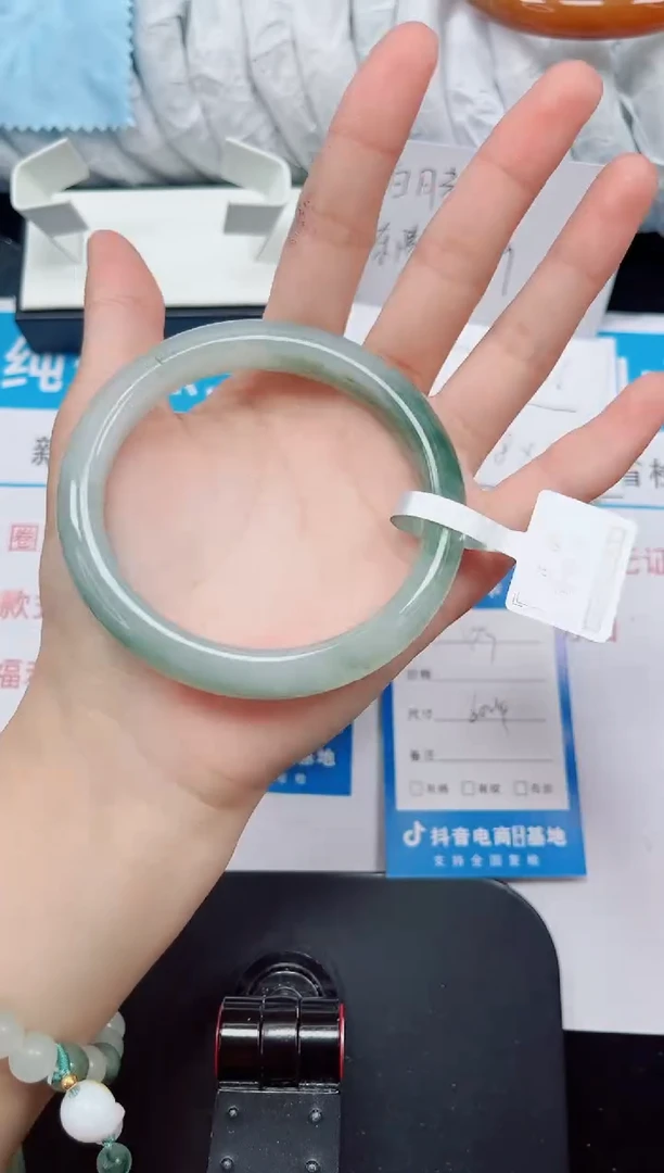 未镶嵌手镯石英质玉43-60/61