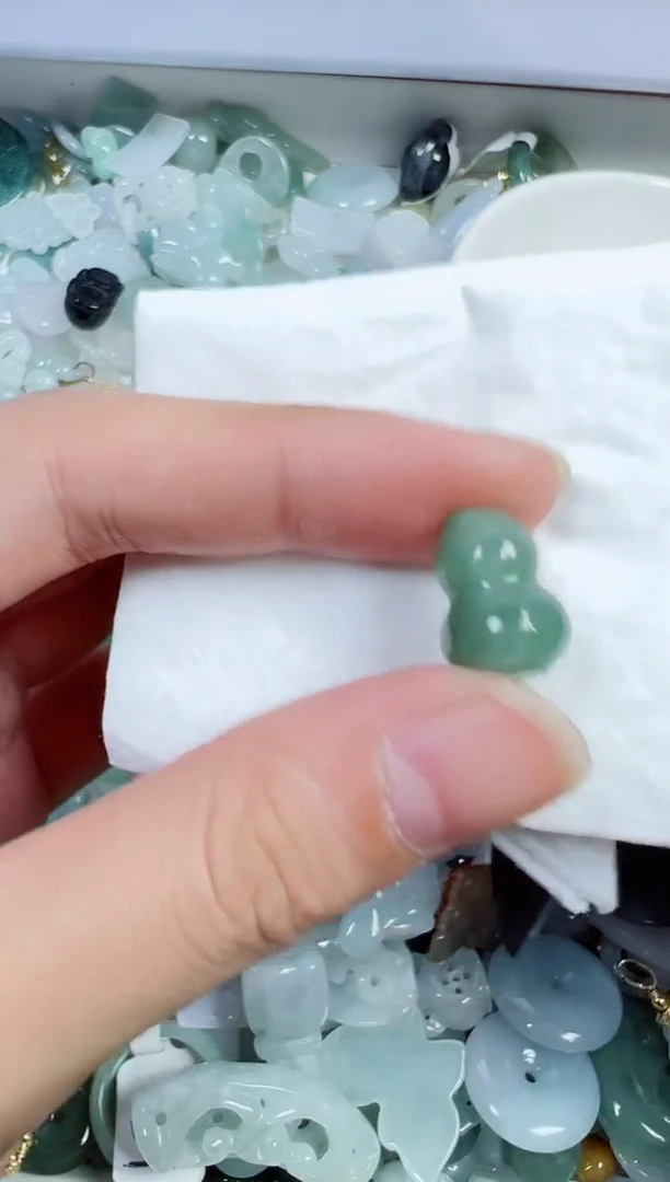 散珠翡翠549号链接，A货翡翠