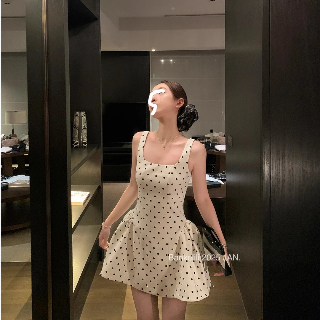 虞书欣jennie同款法式辣妹波点方领高腰收腰连衣裙气质吊带短裙子