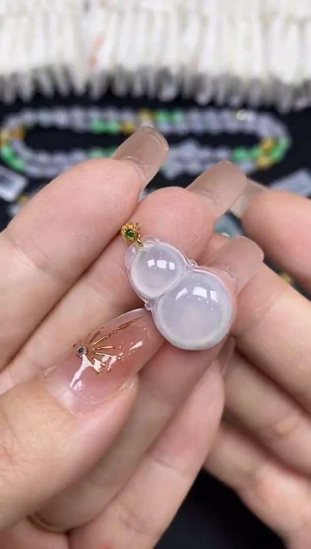 吊坠(不含链)18K金镶嵌翡翠葫芦18K金扣镶嵌@@CMT1245-2