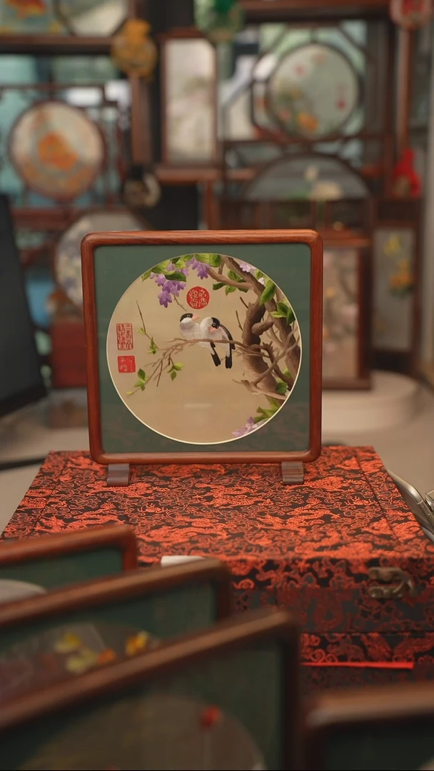 扇子苏绣双面绣四方台屏红木框大号20CM