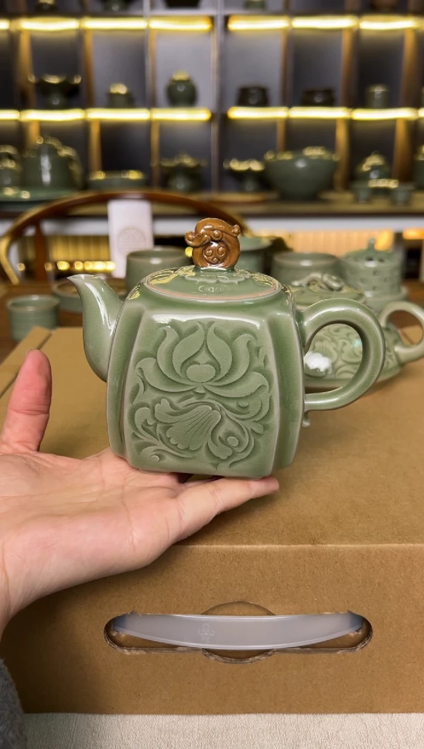 瓷片耀州窑纯手工四方莲纹赤龙壶特价