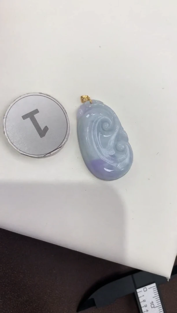 颈饰18K金镶嵌翡翠天然缅甸a货翡翠