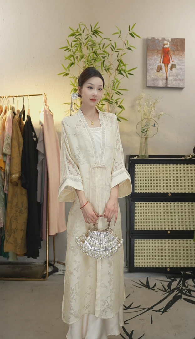 花享悦2025年春夏季中式文艺古法复古瘦斜裁汉服旗袍3896+3897）