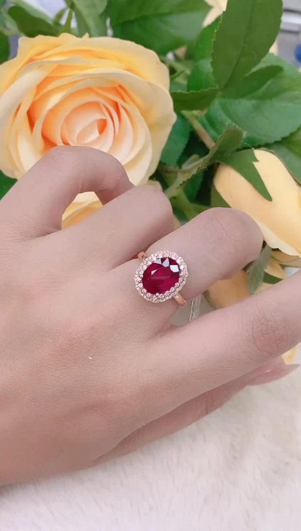18K金镶嵌碧玺戒指碧玺2.7ct