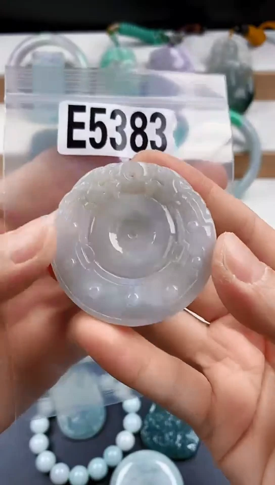 颈饰未镶嵌翡翠天然翡翠吊坠挂件