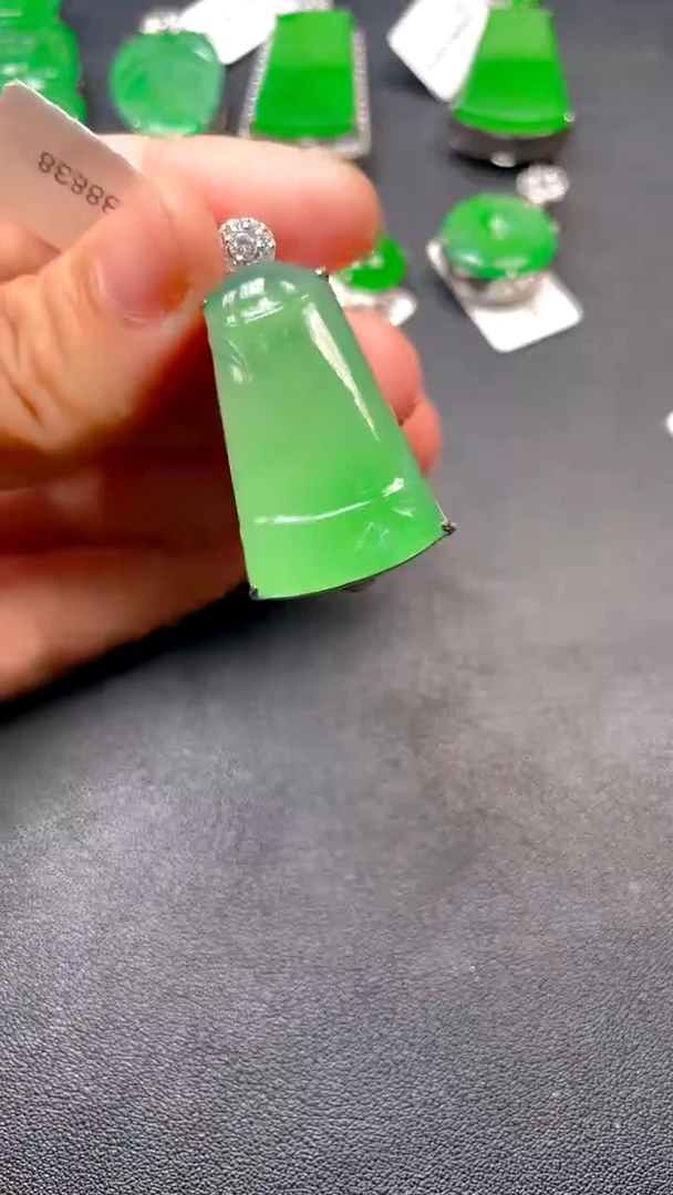 吊坠(不含链)银S925镶嵌翡翠吊坠