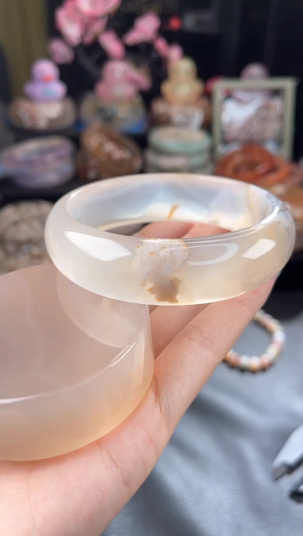 石英质玉手镯未镶嵌61