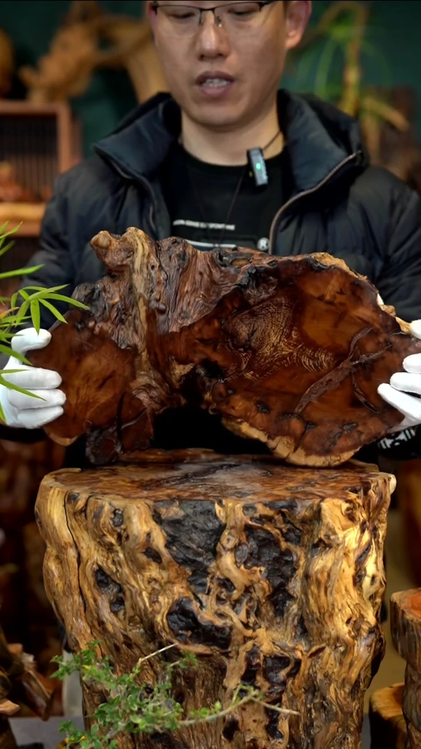 木墨**衫雷击枣木底座