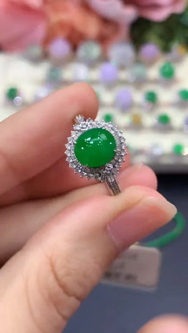 18K金镶嵌戒指翡翠B183