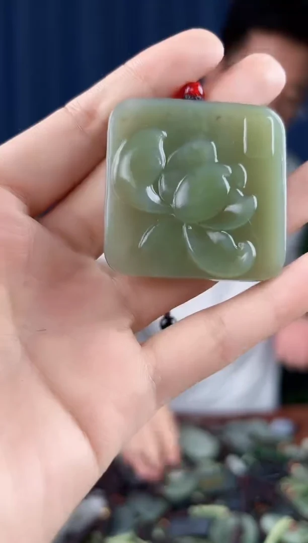 未镶嵌和田玉挂件拍一发一，