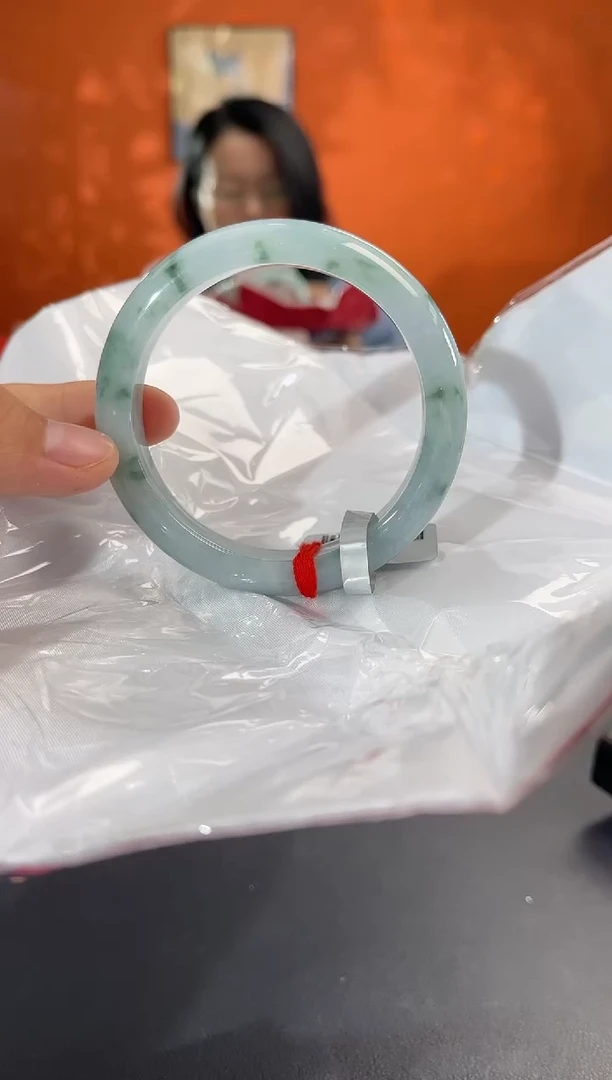未镶嵌手镯翡翠翡翠手镯