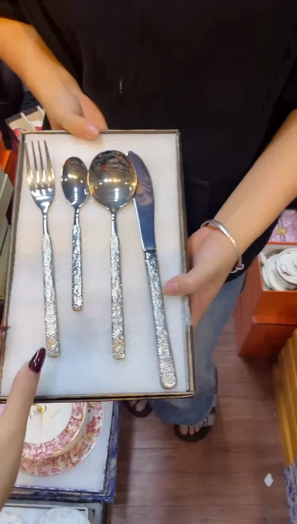 杯鸿辉家品牌瓷器，京东包邮！