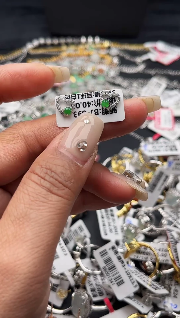 【闪购商品】翡翠耳饰银S925镶嵌缅甸天然A货翡翠S925银镶嵌