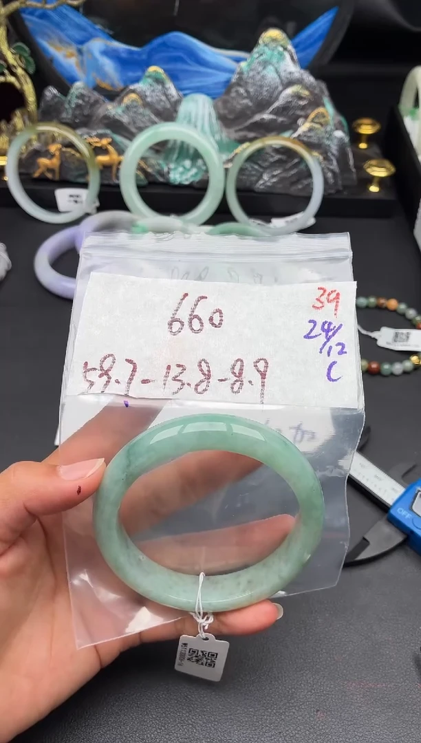 未镶嵌定制翡翠毛货需精细抛光多样性发1件39