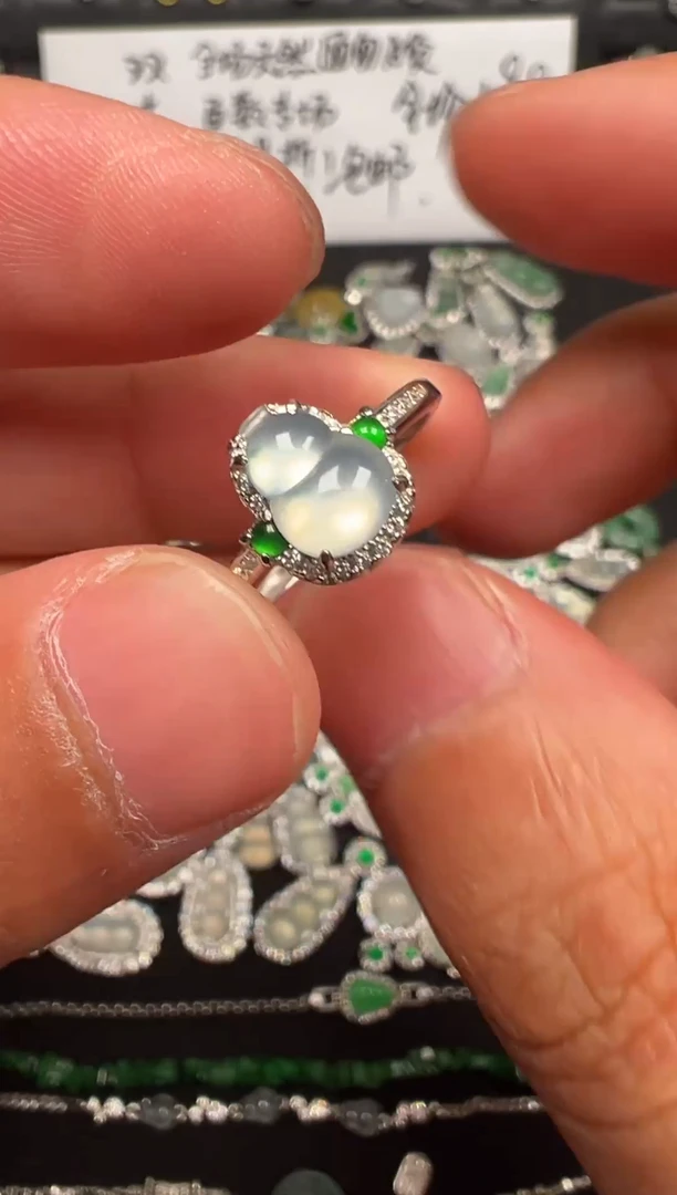 银S925镶嵌戒指翡翠葫芦戒指