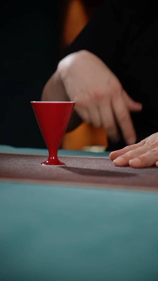 9-10高足品茗杯（无底款宝石红）