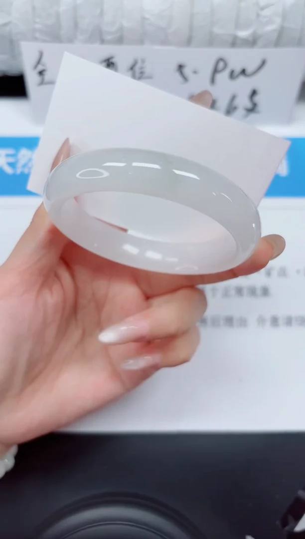 未镶嵌手镯石英质玉199-56白