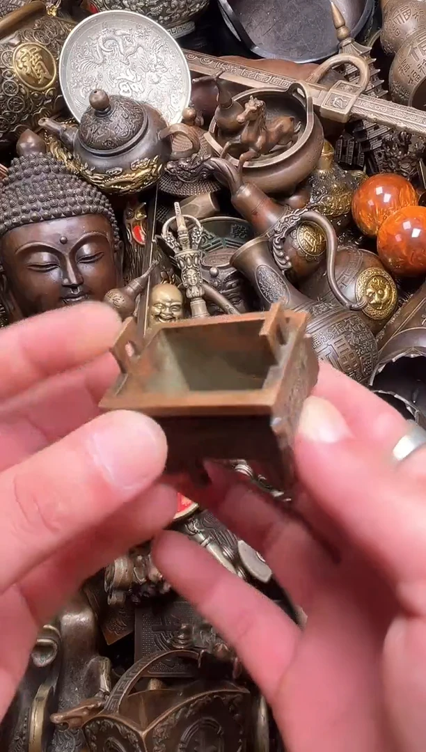 精美铜器点击下单