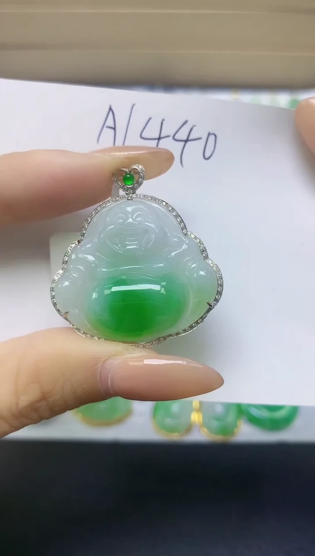 颈饰18K金镶嵌翡翠天然缅甸A货翡翠百元以上9元证书费自理