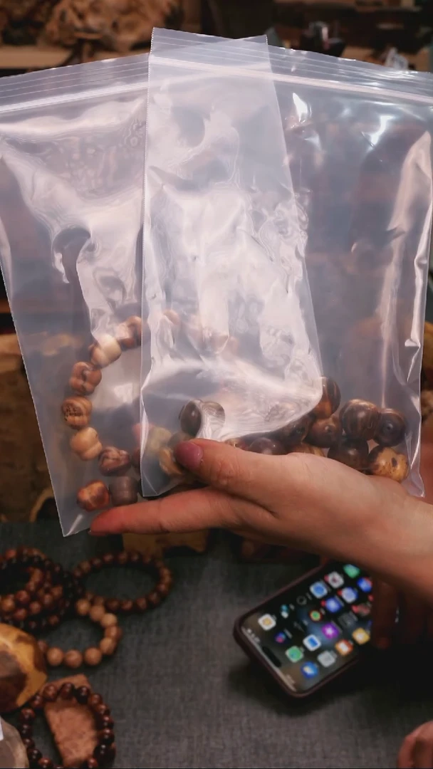 非洲紫檀（红花梨）若**凝鬼柳瘤疤绿皮刺手串