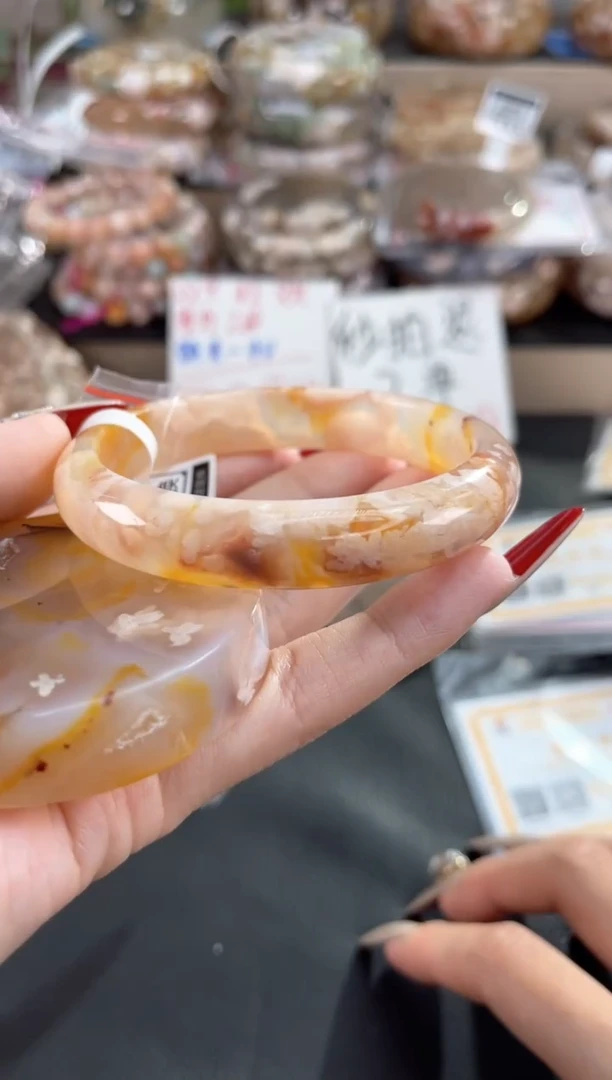 未镶嵌手镯石英质玉61