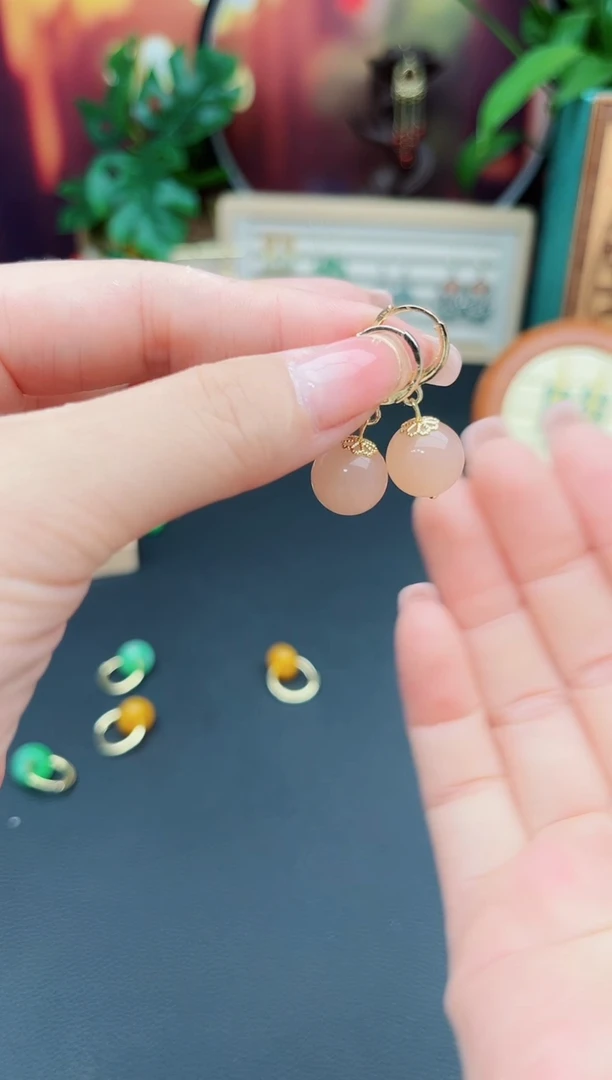 玛瑙/玉髓耳钉银S925镶嵌藕粉玛瑙耳包