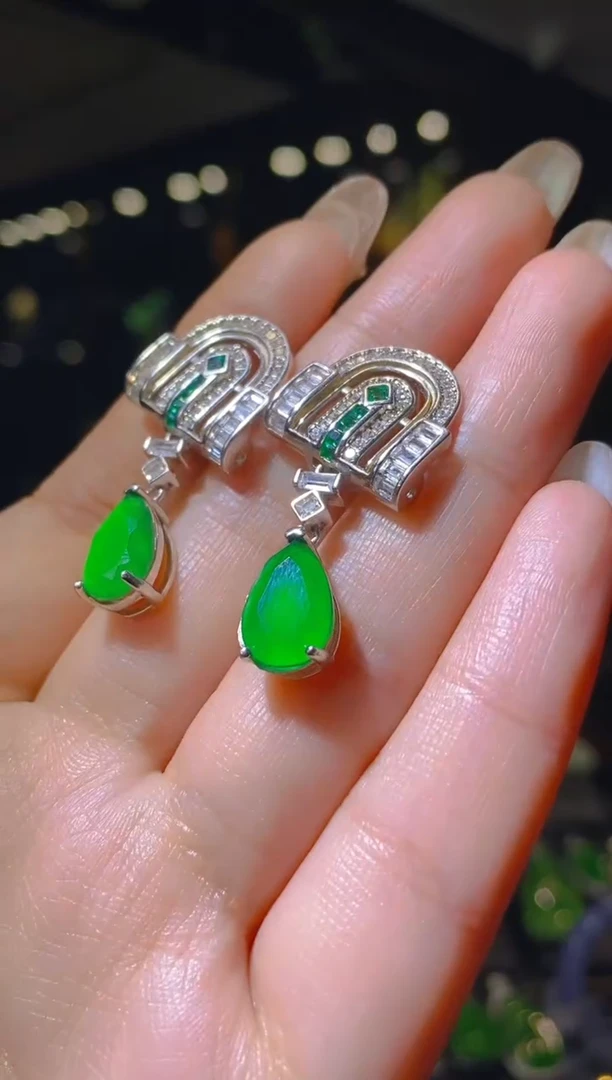 【闪购商品】翡翠耳饰银S925镶嵌103（多样性发货）