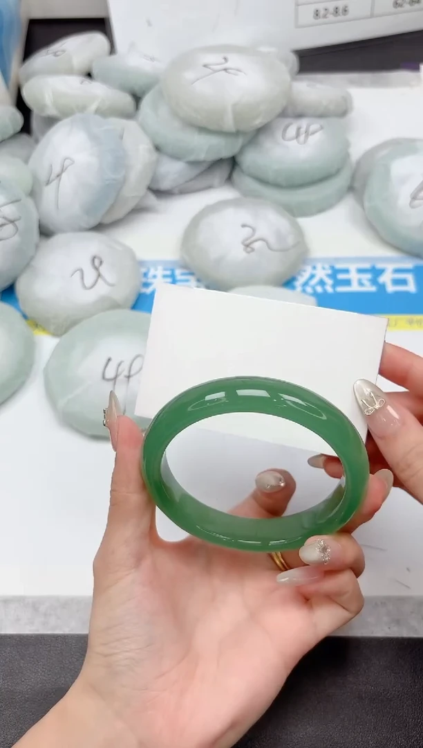 未镶嵌手镯石英质玉283-60.3