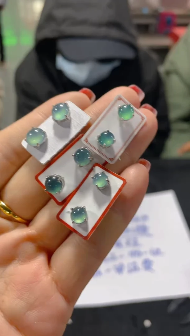 【闪购商品】翡翠耳饰未镶嵌天然A货翡翠多样性发货拍一发一