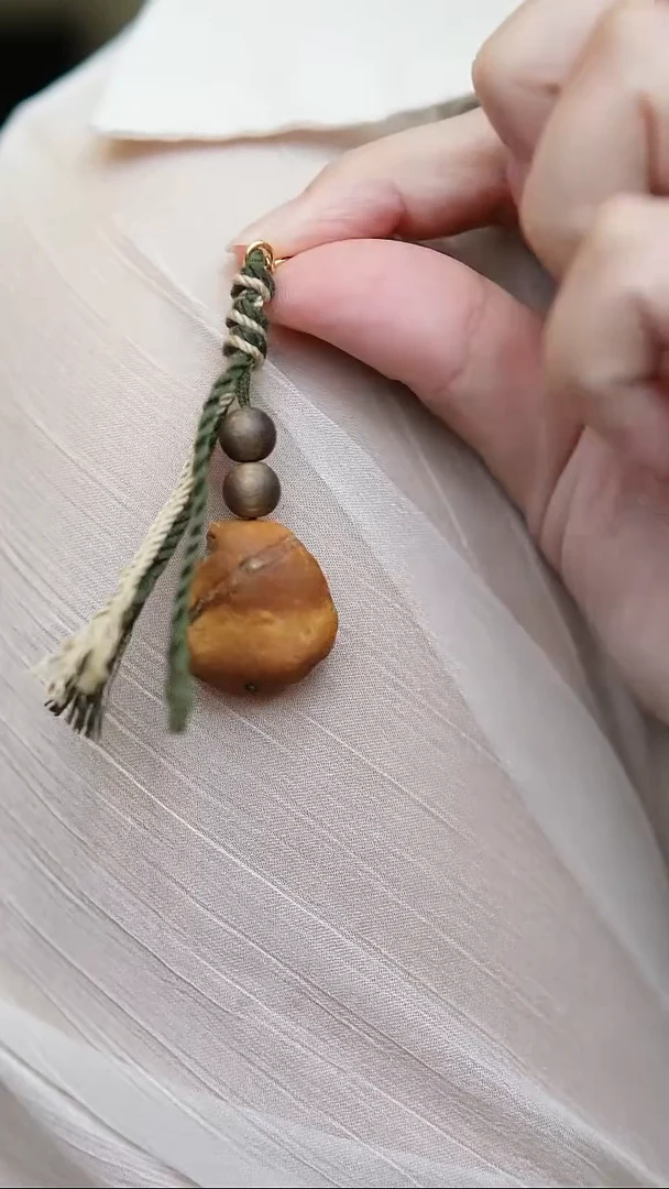 裸石琥珀未镶嵌蜜蜡滴流