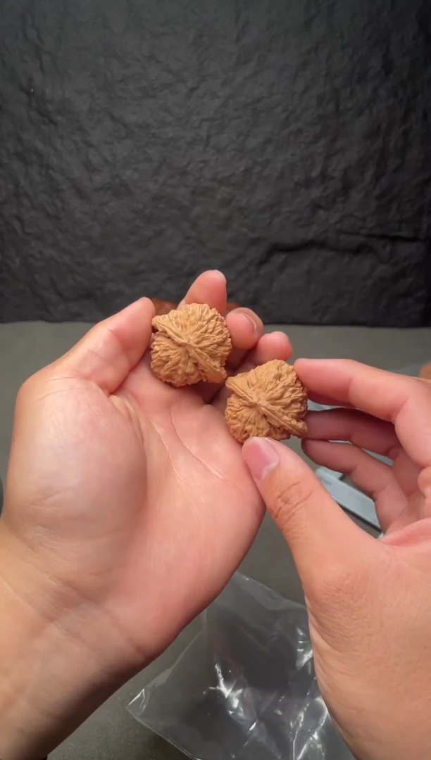 吊坠文玩核桃三角白2