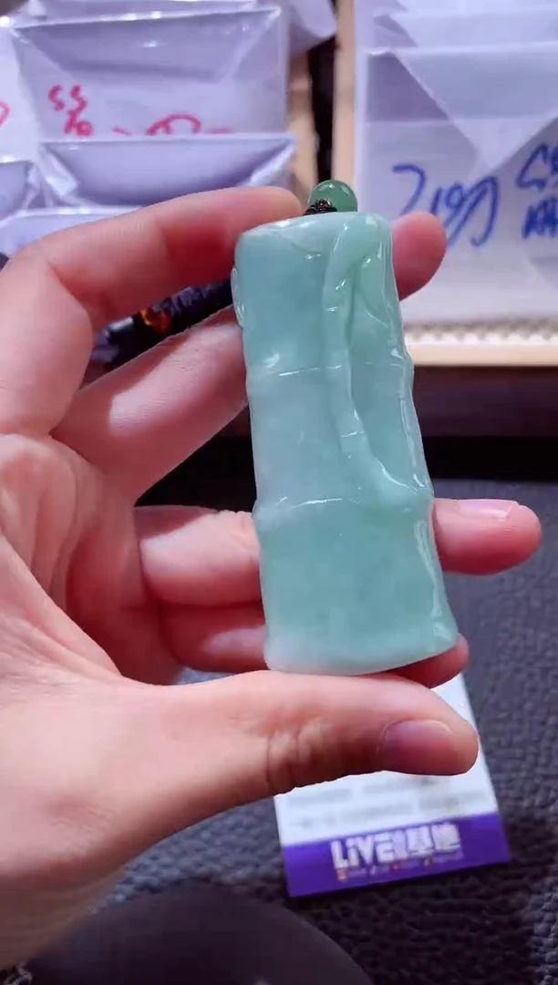 颈饰未镶嵌翡翠00000104