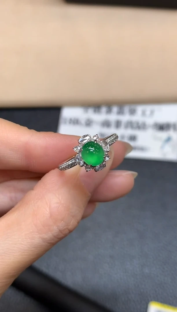 18K金镶嵌戒指翡翠【24小时鉴赏期】蛋面【无服务费