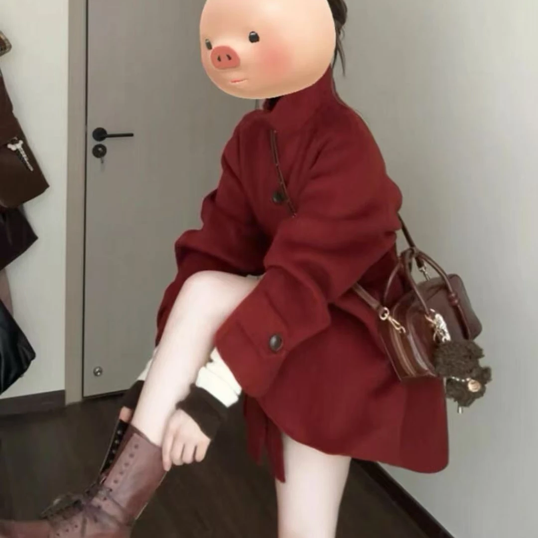 婷婷家2025新款红色高级感独特短款毛呢外套女秋冬季呢子大衣