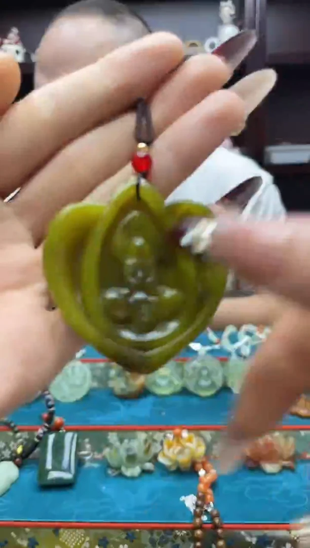 未镶嵌岫玉吊坠·