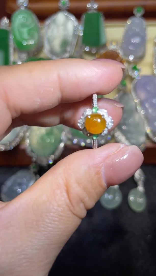 【闪购商品】翡翠颈饰18K金镶嵌翡翠161