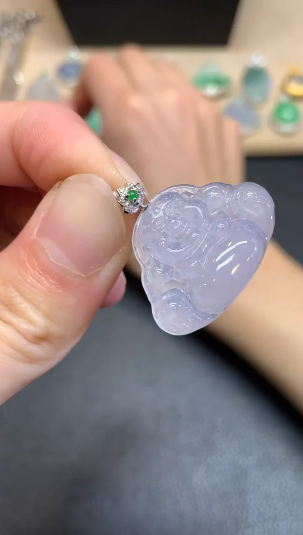 【闪购商品】翡翠颈饰18K金镶嵌佛公【无服务费】